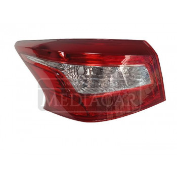 FAROL TRASERO LH B17