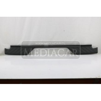 EMBELL.ESCALON SUPERIOR PARACHOQUE TRASERO